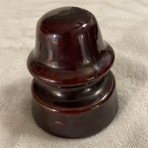 Ceramic brown electric wire insulator - vintage for sure - Picture 6 of 6